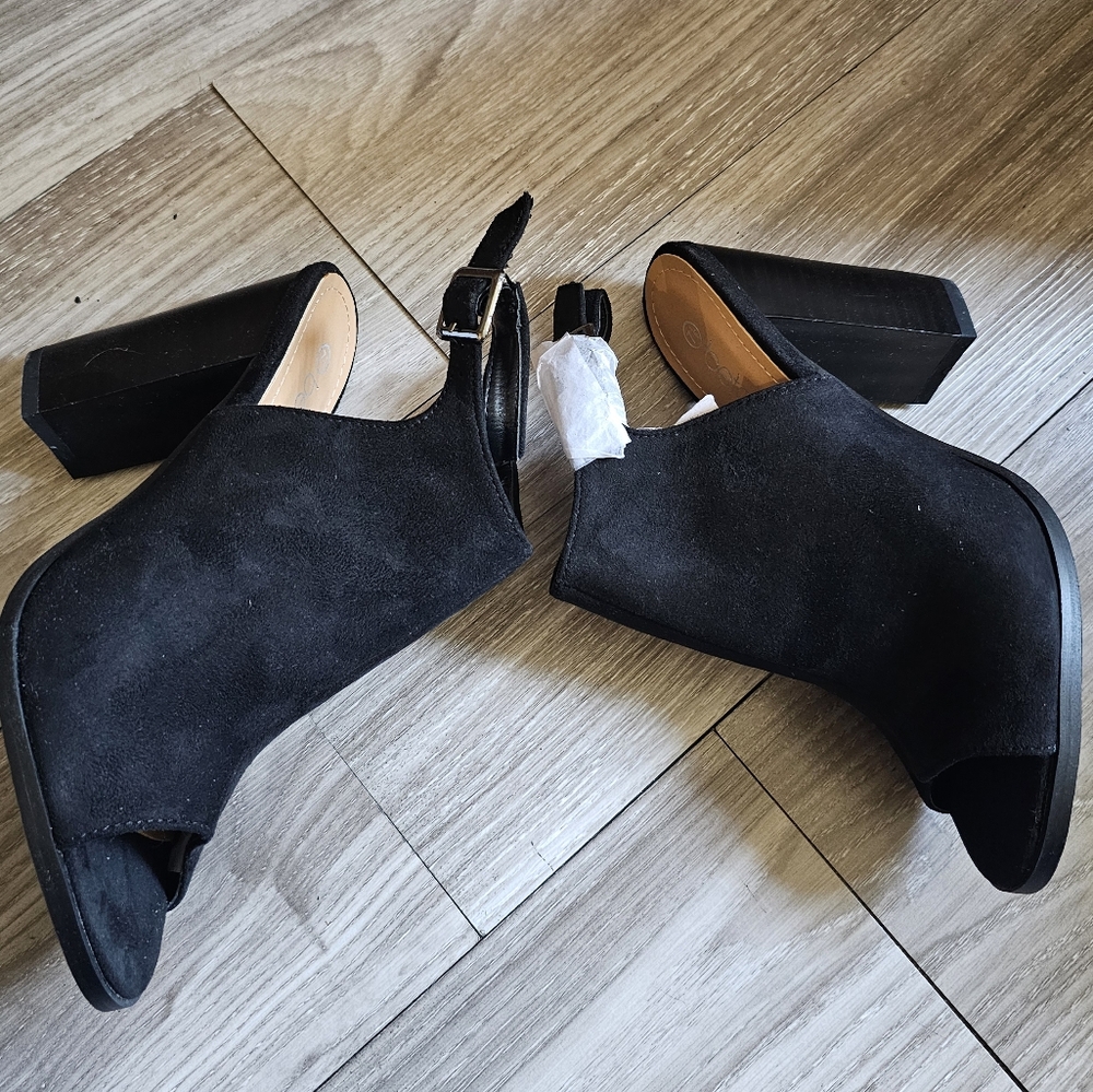 BETANI Women Faux Suede Peep Toe Slingback Block Heel Mule Sz: 7.5 - Black - Picture 9 of 15